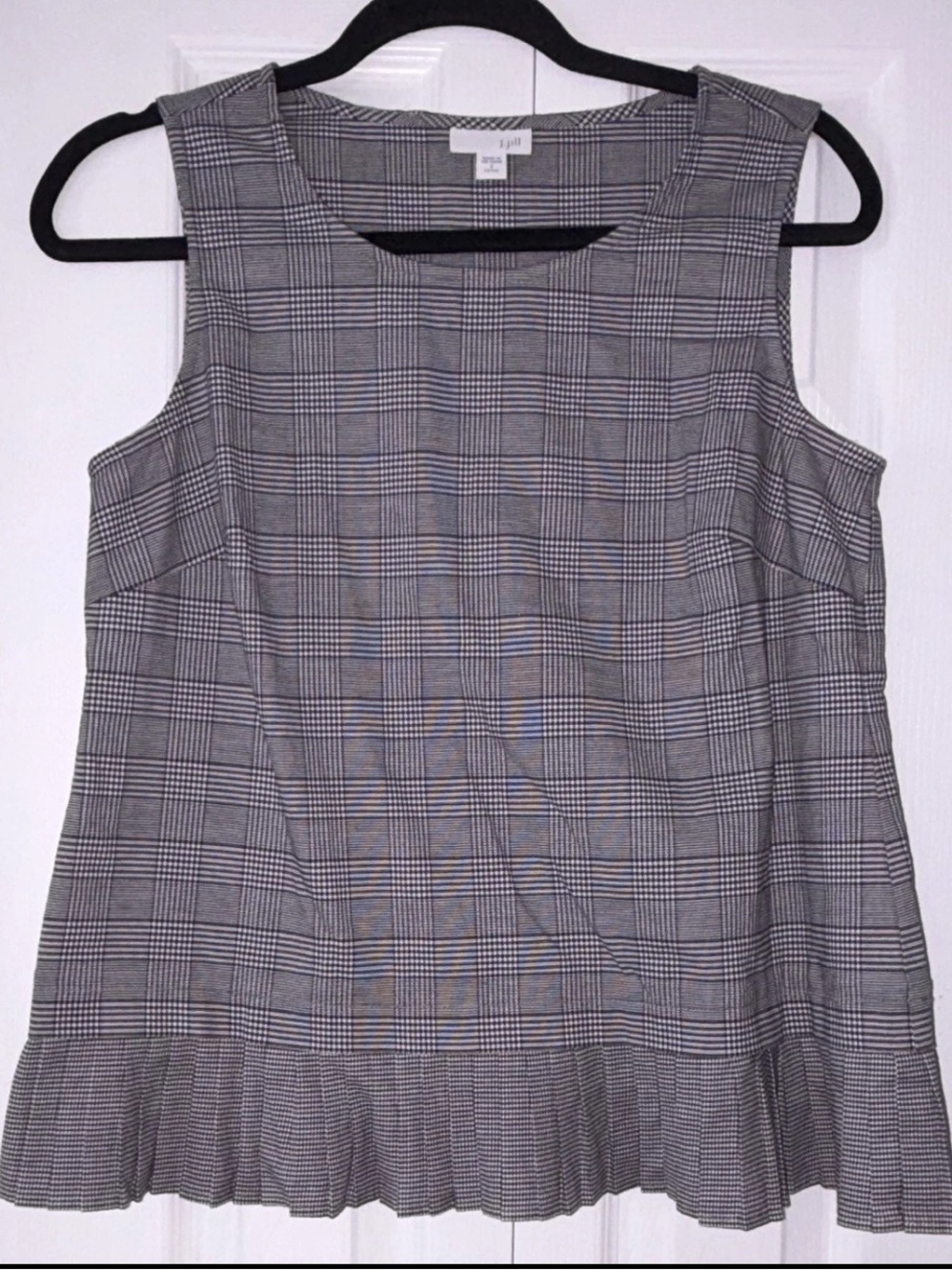 J. Jill Sleeveless Plaid Pleated Hem Blouse Size PS Petite Casual Office Career - Picture 2 of 6